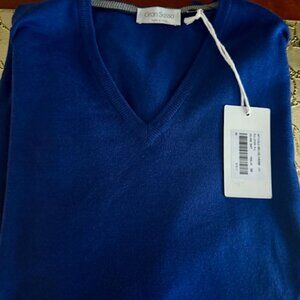 Gran Sasso of Italy, NWT, V- Neck 100% Virgin Wool Sweater Sz 50 Royal Blue